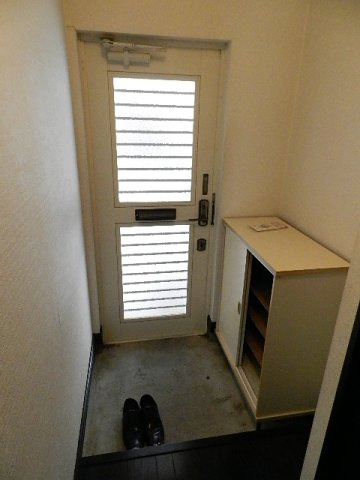 バルビゾンの玄関