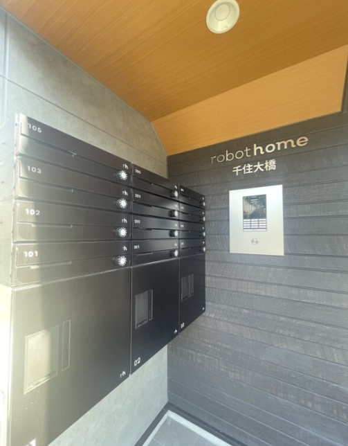 robot home 千住大橋(ロボットホームセンジュオオハシ)のエントランス