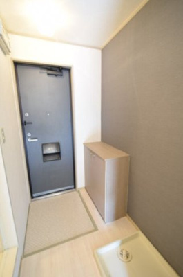 【玄関】 | アメニティ大美野A | ※イメージ　同物件別号室の写真