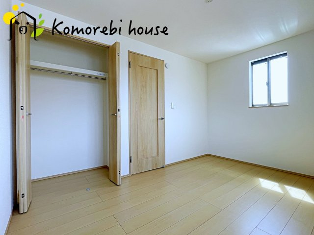 第1上尾市谷津　新築一戸建て　Aの洋室|落ち着いた色調の洋室です