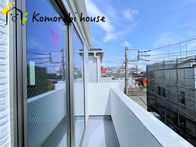 第1上尾市谷津　新築一戸建て　Aのバルコニー|陽当たり良好なバルコニーです