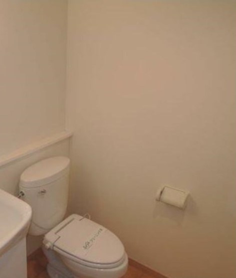 中野区中野３丁目のアパートのトイレ