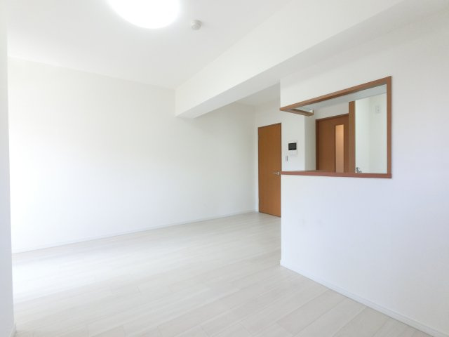 ドゥーエ妙典の居間・リビング