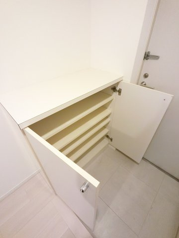 ドゥーエ妙典の収納