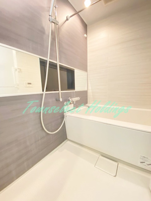 【浴室】 | ベルヴュコート湘南 | 清潔感のあるお風呂です♪