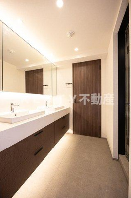 【洗面所】 | マリックス島津山 | 広い洗面スペース