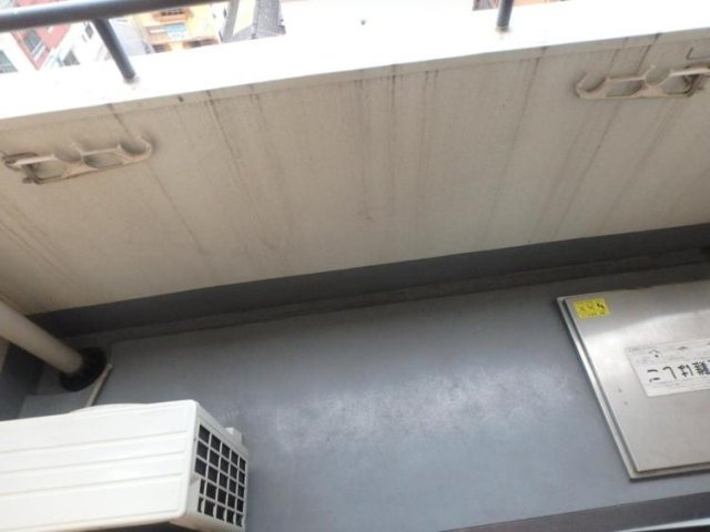 新宿区西新宿６丁目の賃貸マンションのバルコニー
