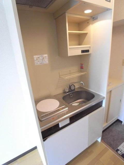 新宿区西新宿６丁目の賃貸マンションのキッチン