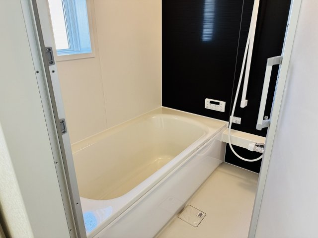 八王子市　元八王子町　新築一戸建て　４６期の浴室|～のびのびくつろげるバスルーム　１日の締めくくりに癒やしのバスタイムを～