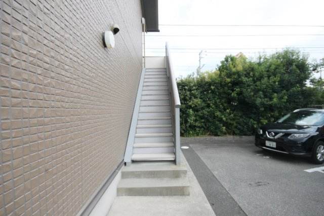 ミリカ・ルブラ2のその他