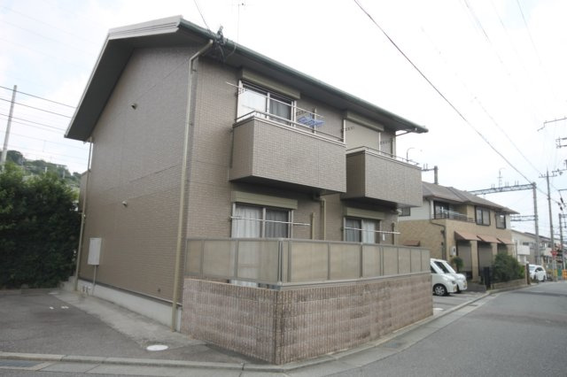 ミリカ・ルブラ2の外観