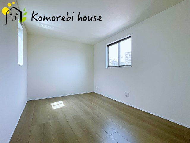 第1上尾市谷津　新築一戸建て　Bの洋室|明るい洋室です