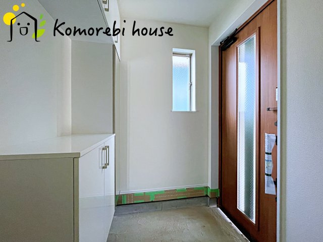 第1上尾市谷津　新築一戸建て　Bの玄関|シンプルで使いやすい玄関です
