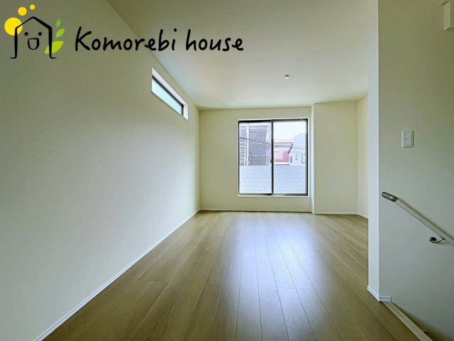 第1上尾市谷津　新築一戸建て　Bの居間・リビング|ゆったり過ごせる居間です