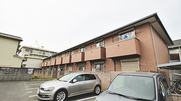 メゾンドフランシスカの駐車場|駐車場があります