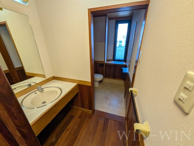 ユトリロつつじが丘 3の洗面所