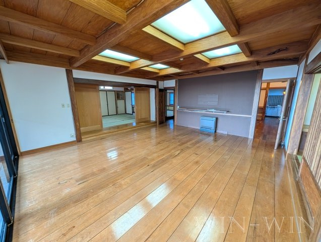 ユトリロつつじが丘 3のその他