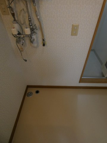 西24南3二戸借家の設備