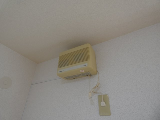 西24南3二戸借家の設備