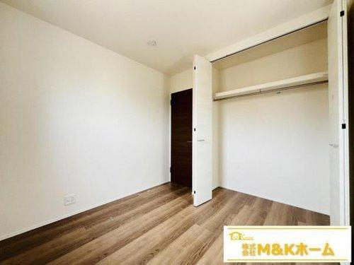 半田市平地馬場町2丁目　全2棟　2号棟の洋室|洋室4.25帖☆