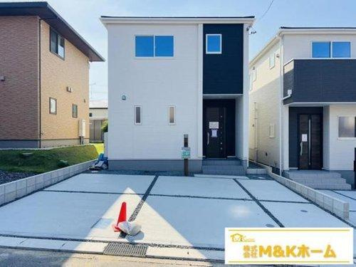 半田市平地馬場町2丁目　全2棟　2号棟の外観|完成しました！　並列駐車2台可能☆