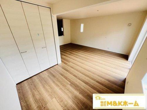 半田市平地馬場町2丁目　全2棟　2号棟の洋室|1階洋室3帖☆