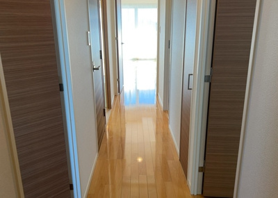 【内装】 | ディーフィールさがみ野 | 内装はとにかくおしゃれなものがいい！と選ぶ前に、まず住んだ後のことを想像してみましょう。住んでみたらコンセントの位置が悪くて使いにくいなど出てきます。事前にどの家電をどこに置くか想定しておきましょう。