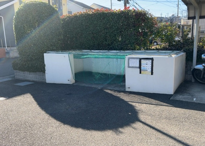 【設備】 | ディーフィールさがみ野 | 共有部分は、住民なら誰もが使える設備のこと。例えば駐車場やエレベーター、インターネット設備、セキュリティ設備などがあります。他にも、マンションの廊下・外部階段やエントランス・ゴミ置き場などがあります。