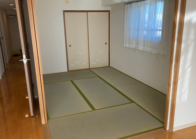 【子供部屋】 | ディーフィールさがみ野 | 子供が何人でも年齢によっては、受験時にしっかり壁のある個室があった方が良い場合もあります。難しい問題ですが、兄弟の人数や、性別や年齢差によって状況が異なりますので、数年後のこともしっかり考えましょう。