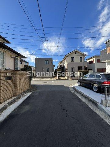 【周辺】 | 小・中学校（徒歩10分）お子さまが通いやすい距離で、毎日の登下校も安心の立地！