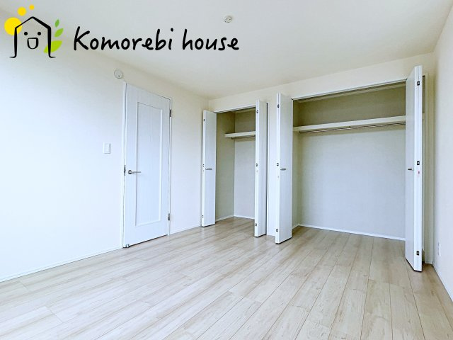 第2上尾谷津　新築一戸建て　Aの洋室|落ち着いた色調の洋室です