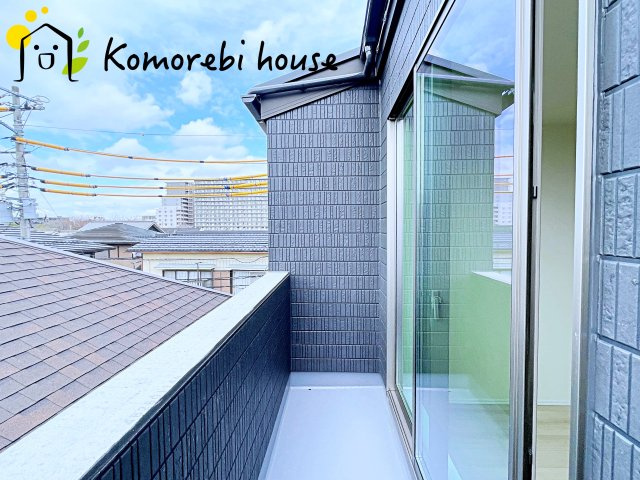 第2上尾谷津　新築一戸建て　Aのバルコニー|落ち着いた時間を過ごせるバルコニーです