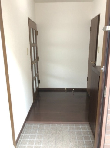 フォーシーズンＦＹ(E-148)の玄関