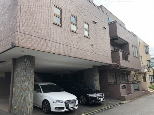 フォーシーズンＦＹ(E-148)の駐車場