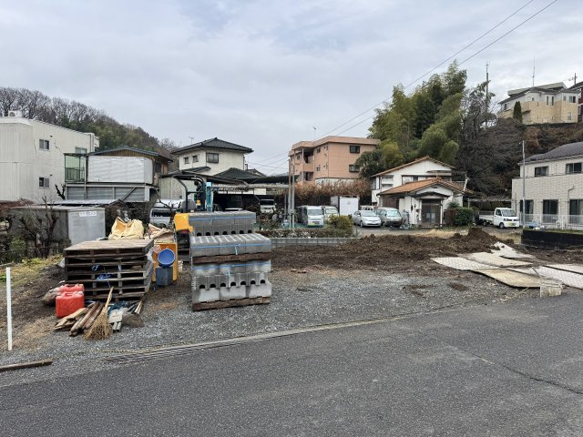 八王子市　打越町　新築一戸建て　５期の駐車場|～並列2台駐車可能カースペース～