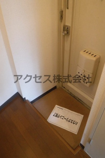 【玄関】 | ※同建物別室、参考写真