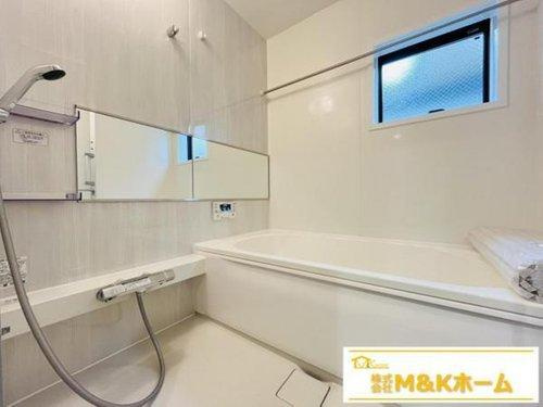 半田市郷中町3丁目　全4棟　1号棟の浴室|浴室　1日の疲れを落とせます♪