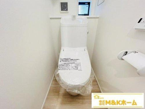 半田市郷中町3丁目　全4棟　1号棟のトイレ|トイレ　温水洗浄便座付き☆