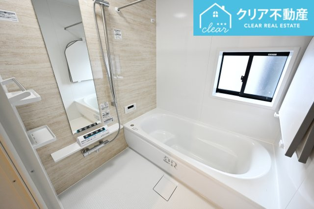 【浴室】 | 大泉町寄木戸7期5棟 グラファーレ　２号棟 | オートバス機能で家事をしていてもうっかりお湯があふれる心配がありません！追い炊き機能で快適な温度を維持します。