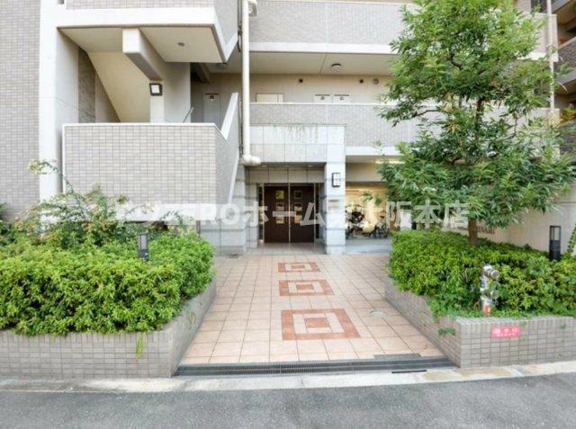 アドバンス難波南のエントランス