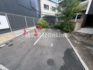 【駐車場】