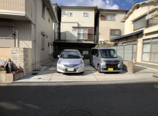 【駐車場】