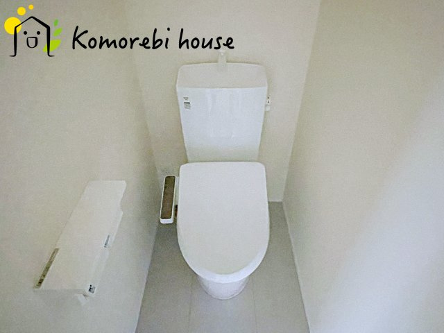 第2上尾谷津　新築一戸建て　Bのトイレ|落ち着いたトイレです