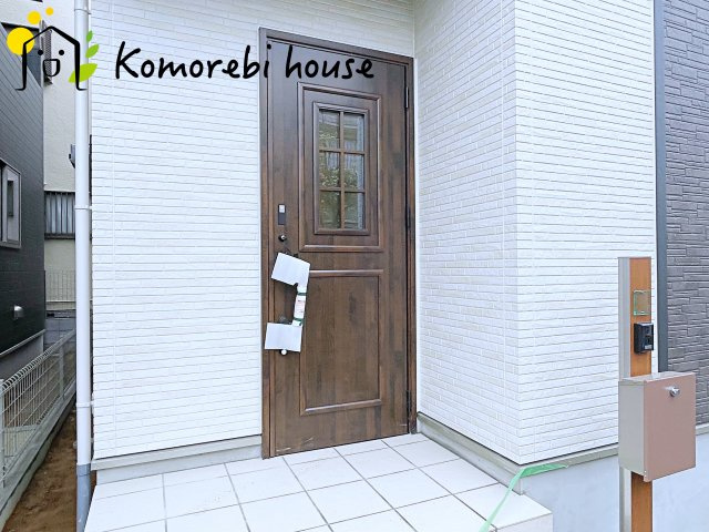 第2上尾谷津　新築一戸建て　Bの玄関|シンプルで使いやすい玄関です