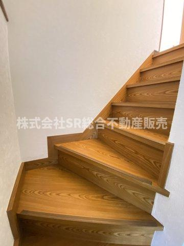 若江本町2丁目中古戸建の内装|当日予約も大歓迎です！土日祝、雨の日やお子様連れのお客様の送迎も可能ですのでお気になさらずお問合せ下さい。お仕事終わりのお時間にも柔軟に対応致しますのでお気軽にお申し付け下さいませ。