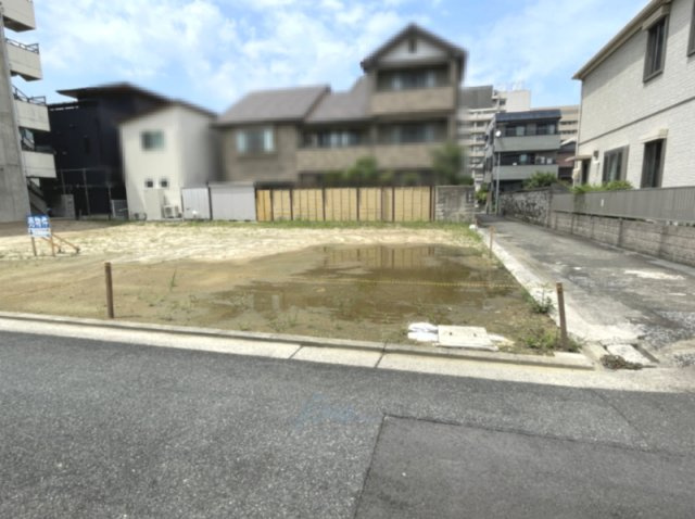 宇品神田2丁目　土地（No.3）の外観|敷地をイメージしやすくするために、現地には区画ごとにロープが張ってあります。