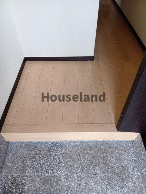 築港一戸建の玄関