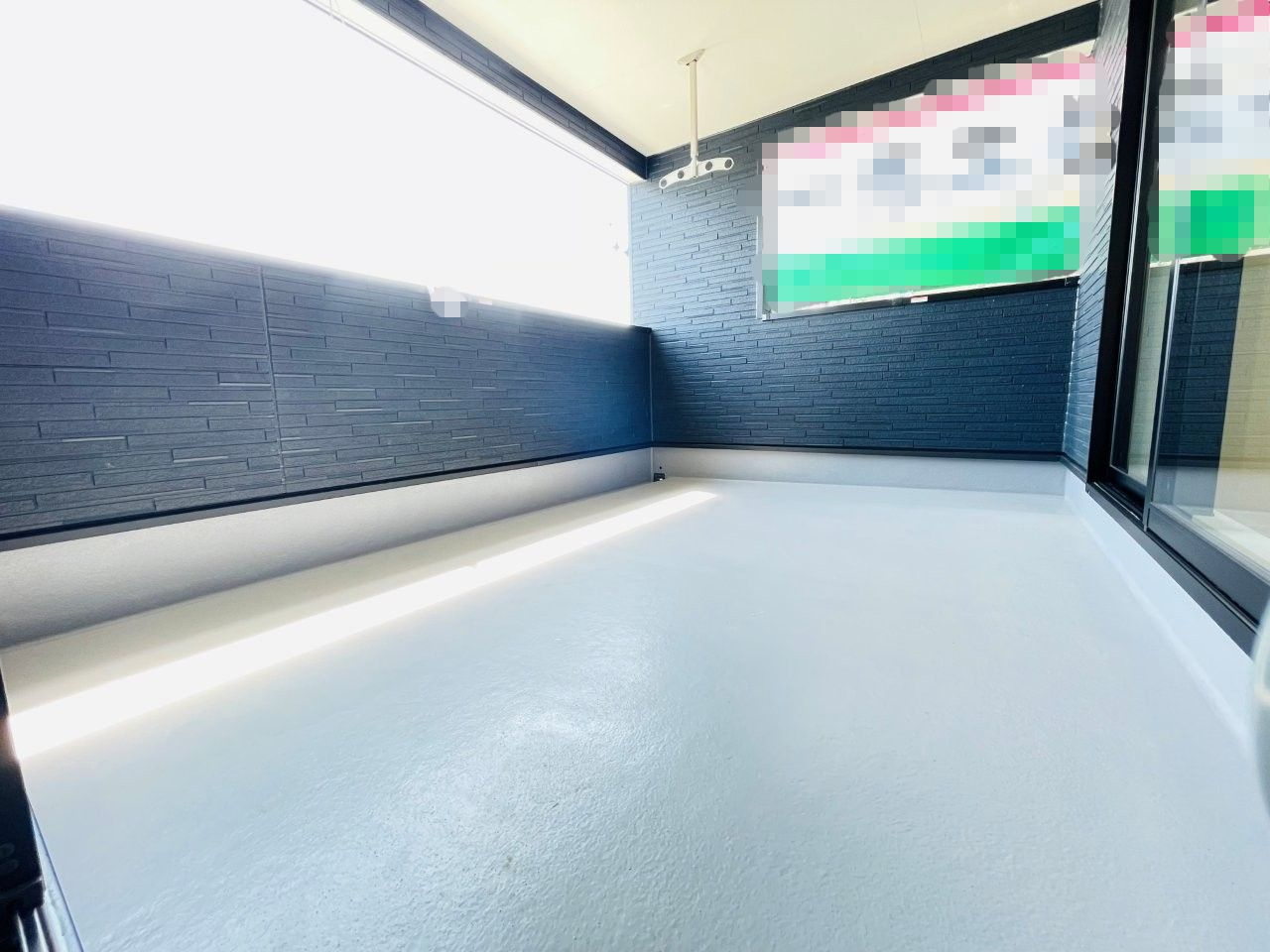 岡崎市上地町第7　新築分譲住宅　全2棟　2号棟のバルコニー|多用途に使えるインナーバルコニー付き。突然の雨でも安心です♪