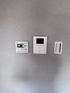 【セキュリティ】 | グランピア長居公園 | 安心なモニター付きインターホンとお風呂のリモコンです。