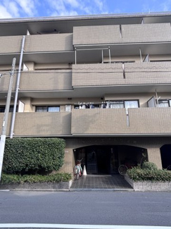 【外観】 | グランピア長居公園 | 建物の外観です。